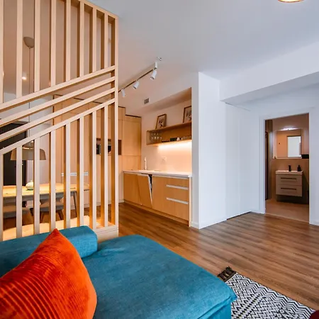Hello Adventure Apartment